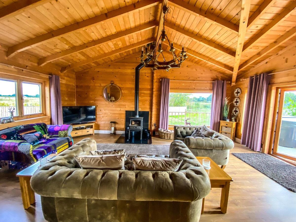 Beautiful 3-Bed Luxury Private Lodge In 요크 외부 사진