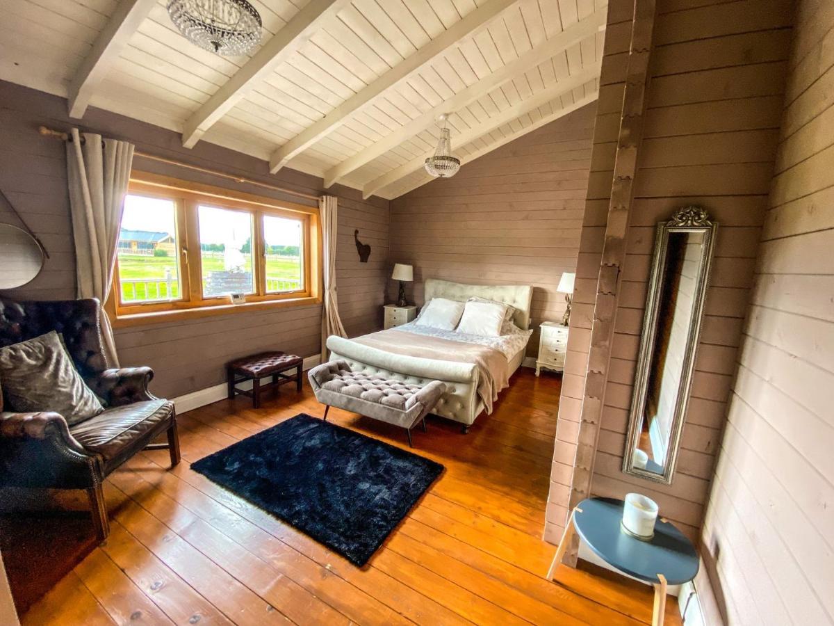 Beautiful 3-Bed Luxury Private Lodge In 요크 외부 사진